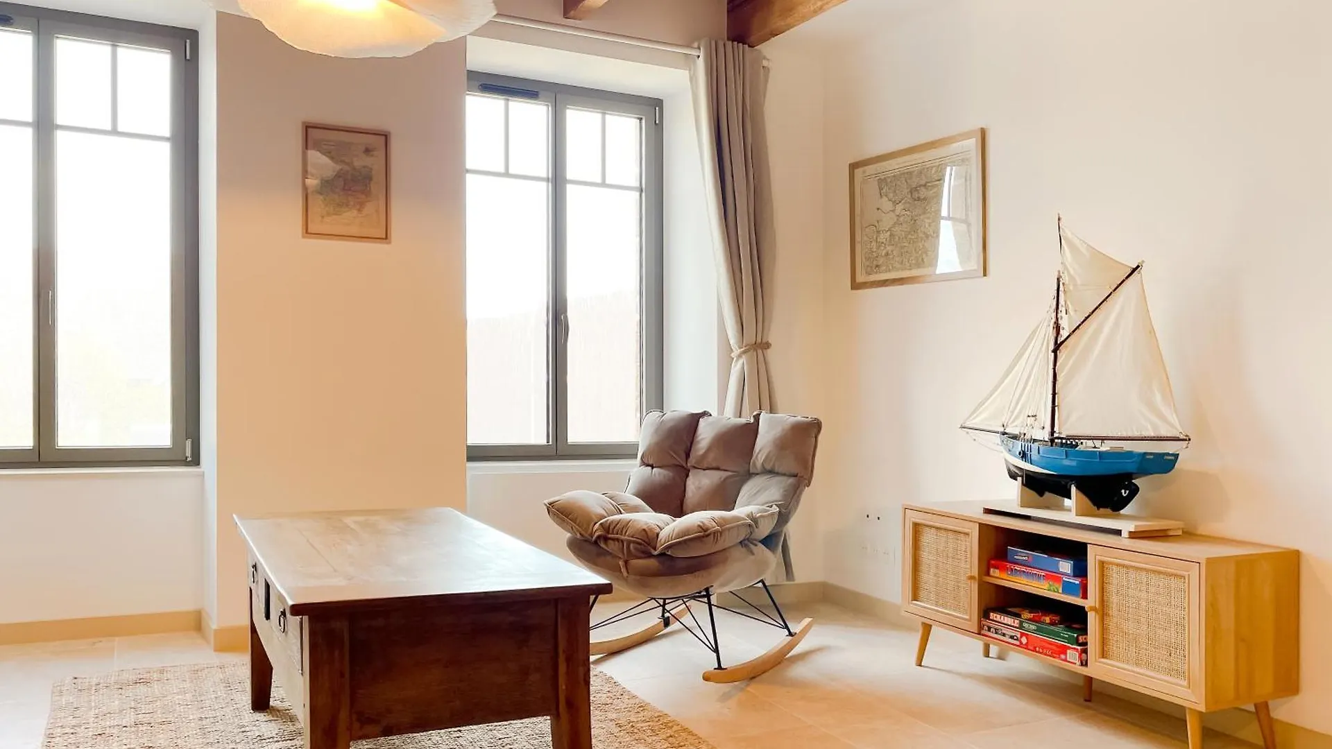 בית נופש Saint-Georges-de-Gréhaigne La Maison De Leon