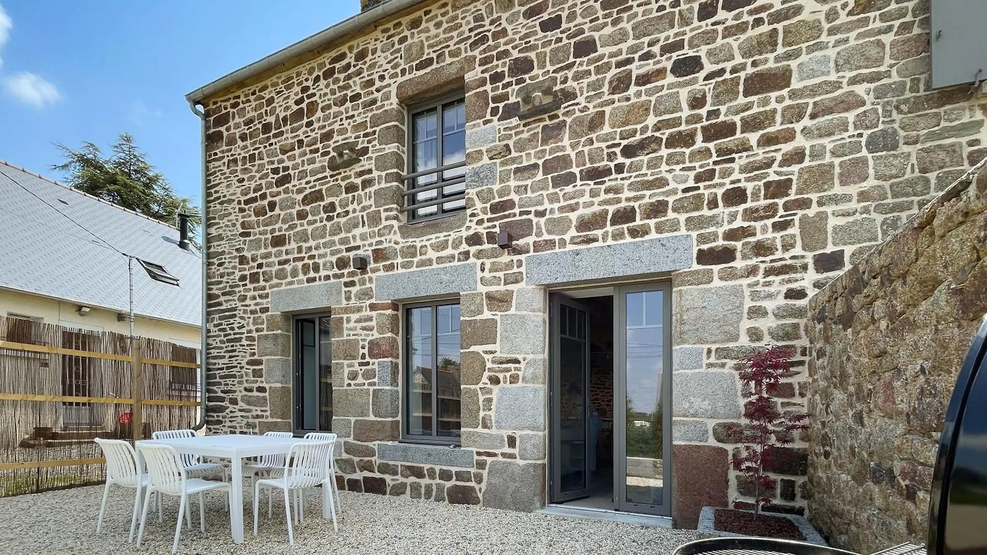 Saint-Georges-de-Gréhaigne La Maison De Leon בית נופש